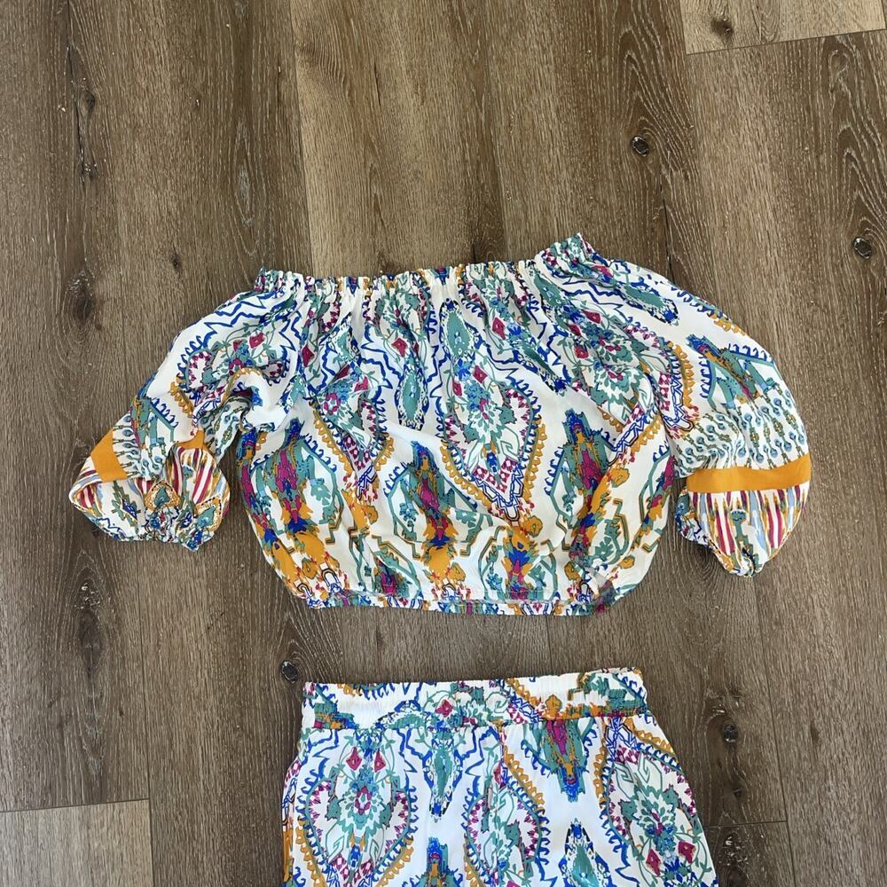 Christian Siriano 2 Piece Resort Set Pull On Pants Crop Blouse Aztec Travel NEW - Picture 11 of 13